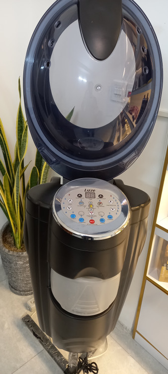 رنگ سفید موجود می باشد.